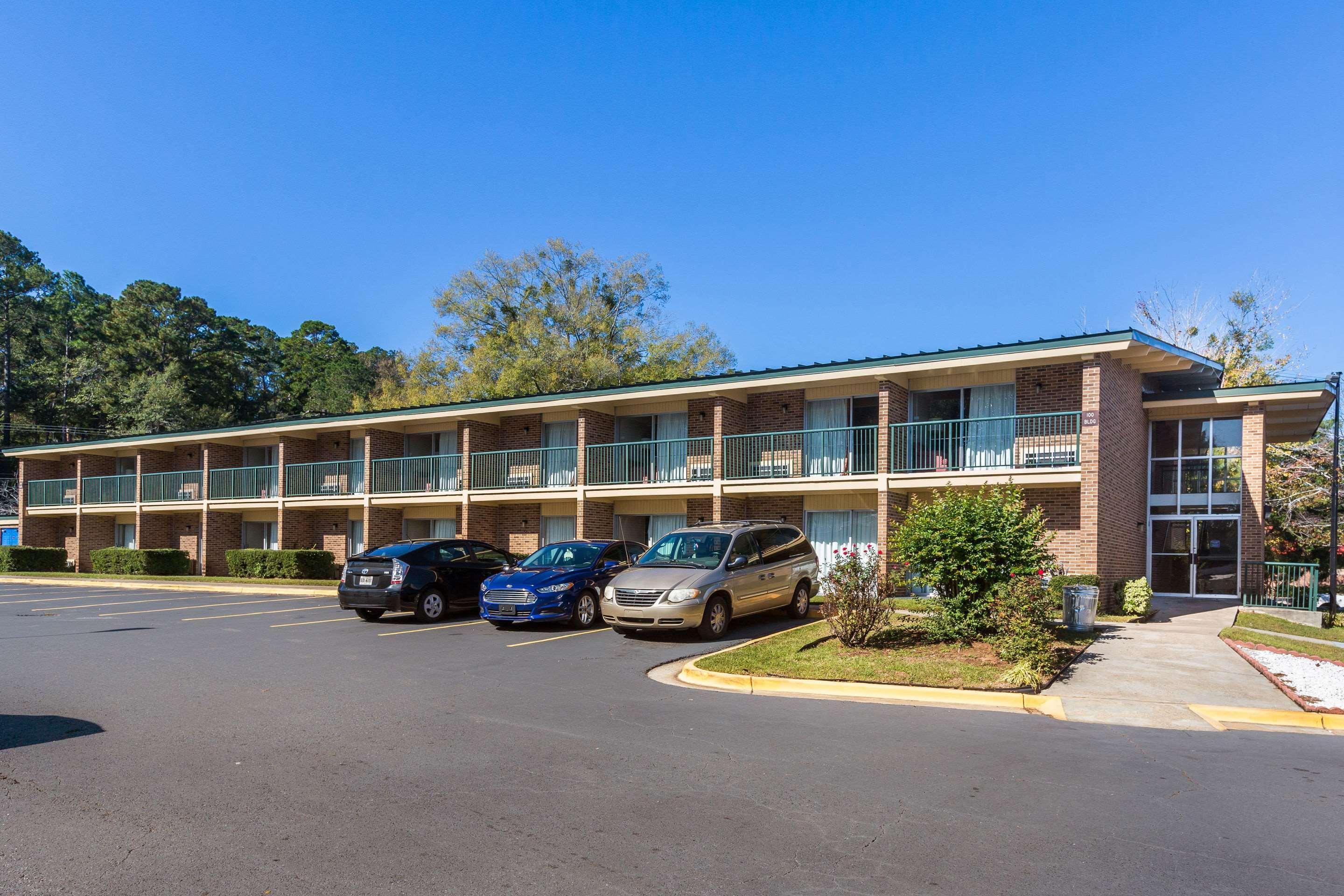 Super 8 By Wyndham Macon Ga Hotel Exterior foto