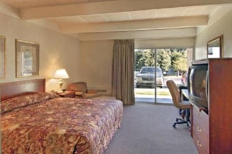 Super 8 By Wyndham Macon Ga Hotel Exterior foto